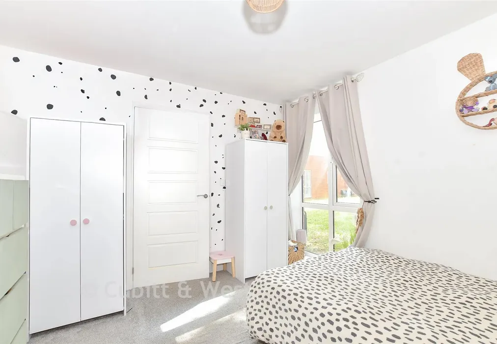 Bedroom 2 - Bedivere Road, Crawley, West Sussex - Wards of Kent