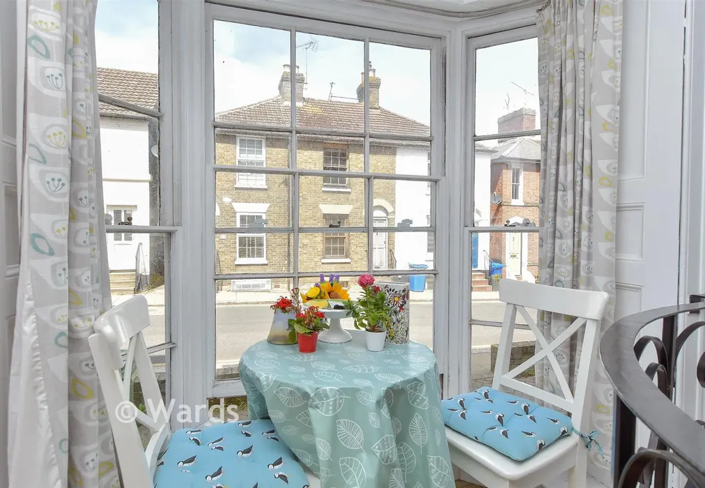 Internal Feature - South Road, Faversham, Kent - Wards of Kent