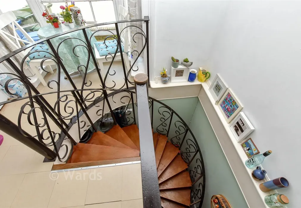 Internal Feature - South Road, Faversham, Kent - Wards of Kent