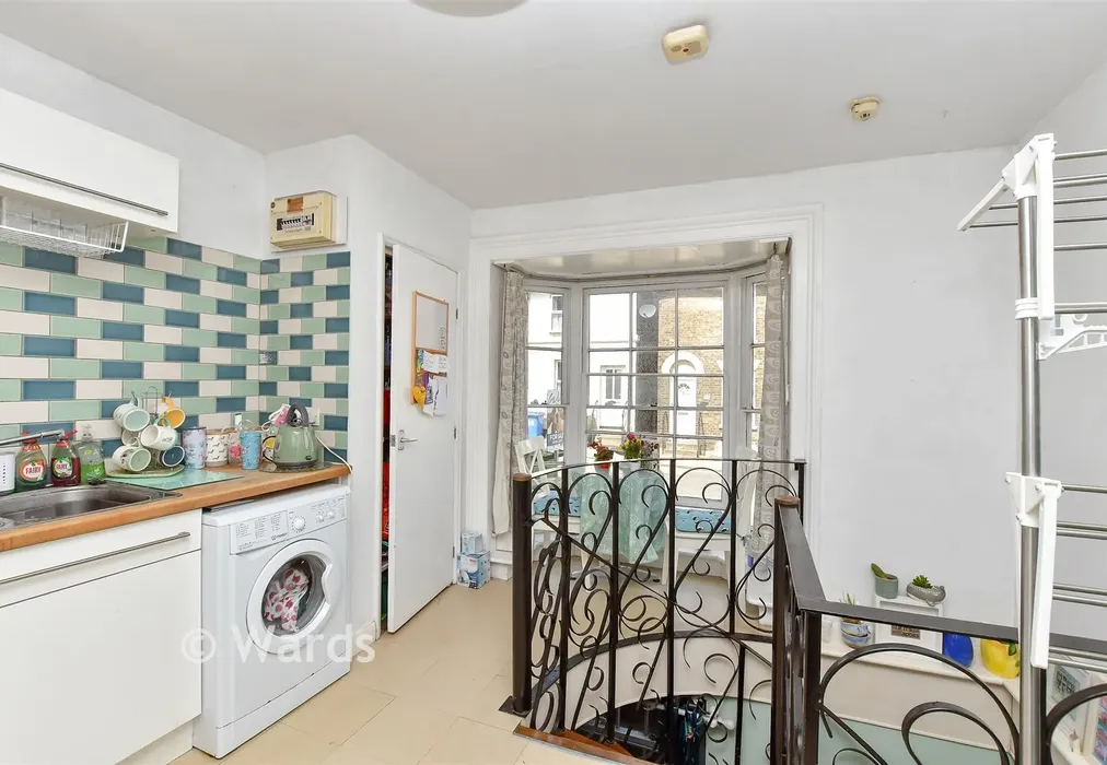 Kitchen/Diner - South Road, Faversham, Kent - Wards of Kent