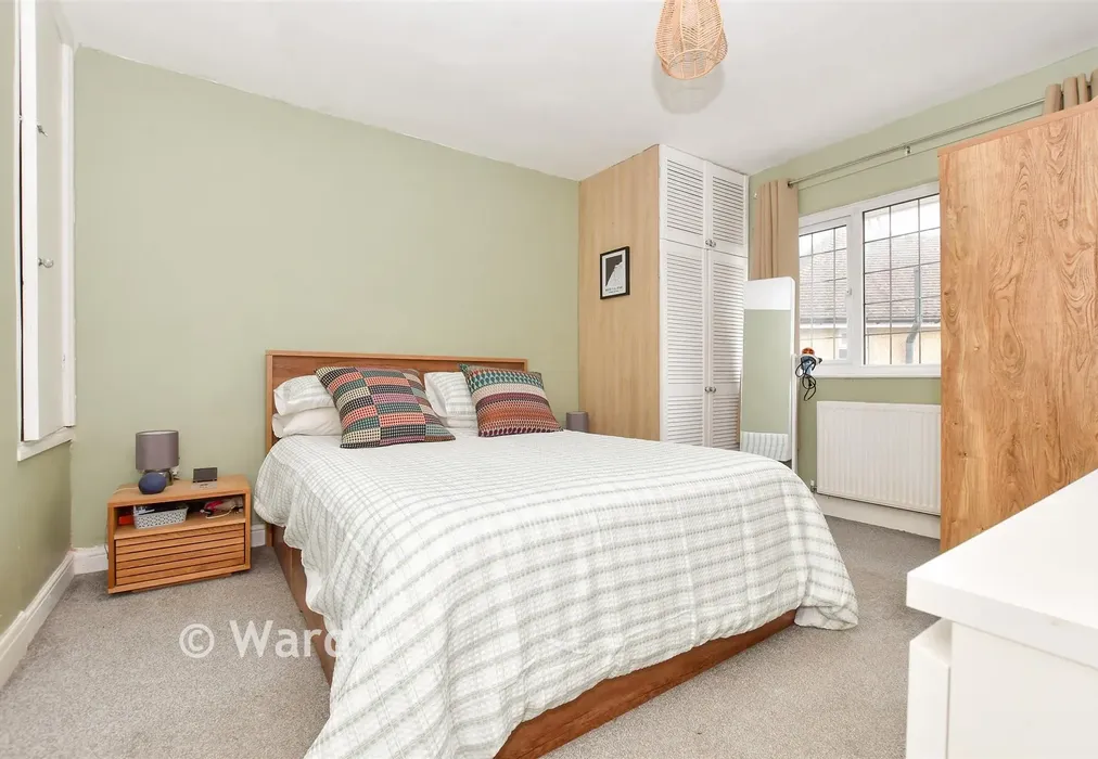 Bedroom 1 - Norman Road, Whitstable, Kent - Wards of Kent