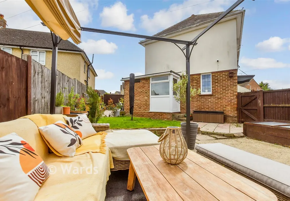 External Lifestyle Photograph - Norman Road, Whitstable, Kent - Wards of Kent