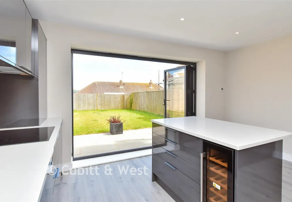Internal Lifestyle Photograph - Slindon Avenue, Peacehaven, East Sussex - Wards of Kent