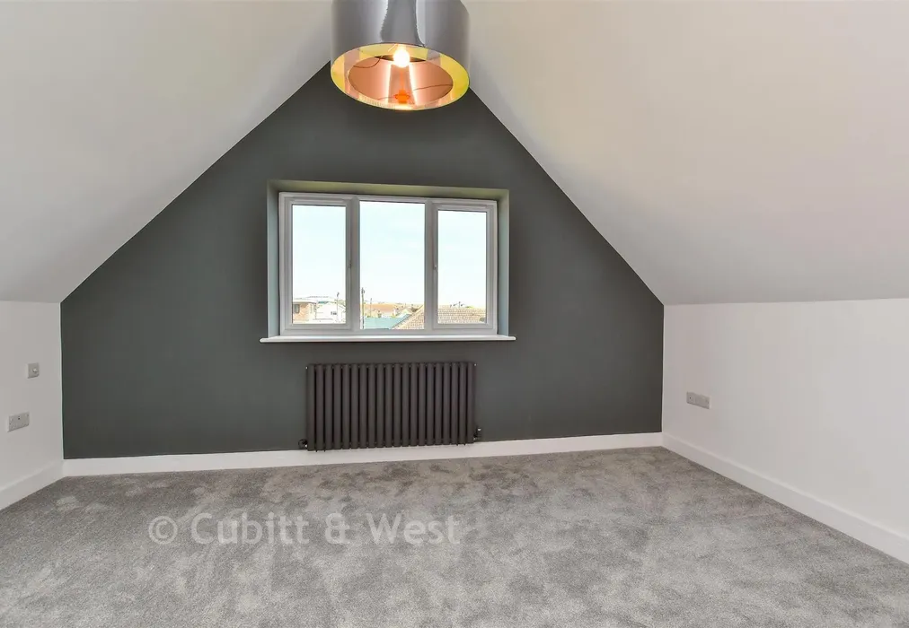 Bedroom 2 - Slindon Avenue, Peacehaven, East Sussex - Wards of Kent