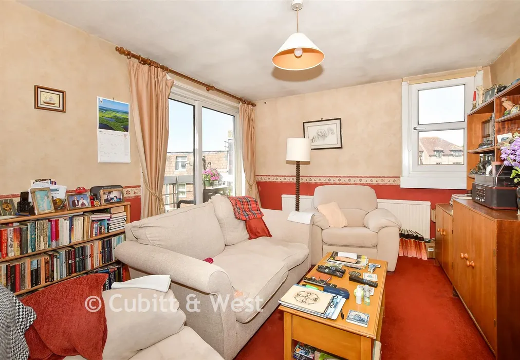 Lounge - Station Road, Pulborough, West Sussex - Wards of Kent
