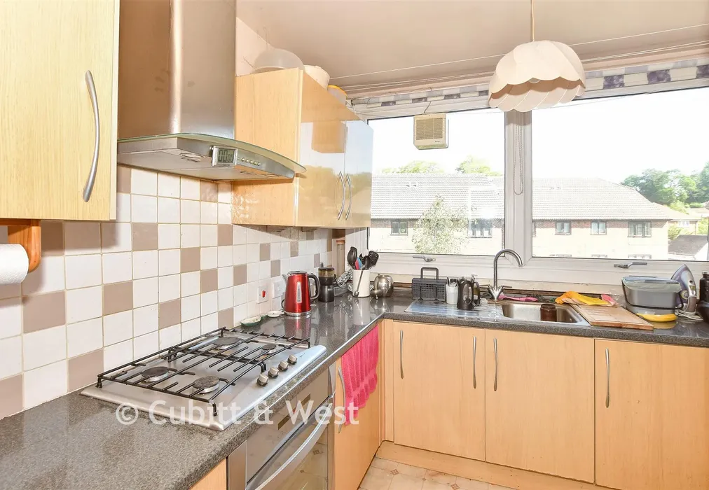 Kitchen - Station Road, Pulborough, West Sussex - Wards of Kent
