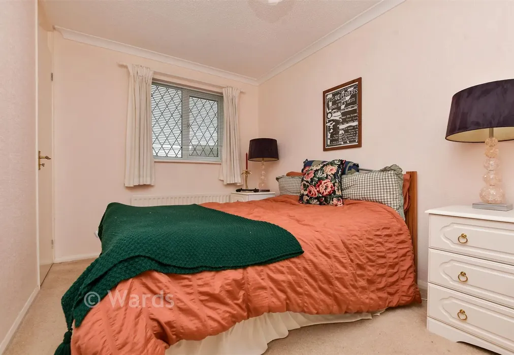 Bedroom 2 - Hunting Gate, Birchington, Kent - Wards of Kent