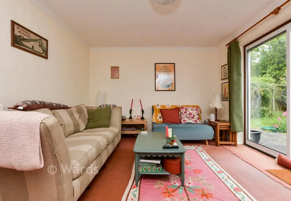 Lounge - Hunting Gate, Birchington, Kent - Wards of Kent