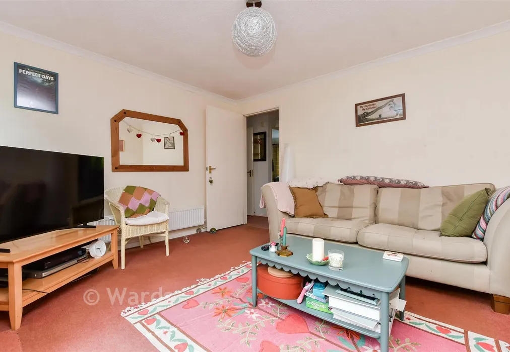 Lounge - Hunting Gate, Birchington, Kent - Wards of Kent