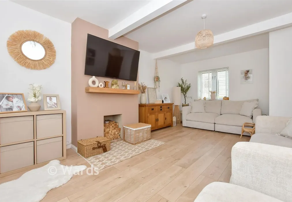 Lounge - Knights Way, Dover, Kent - Wards of Kent