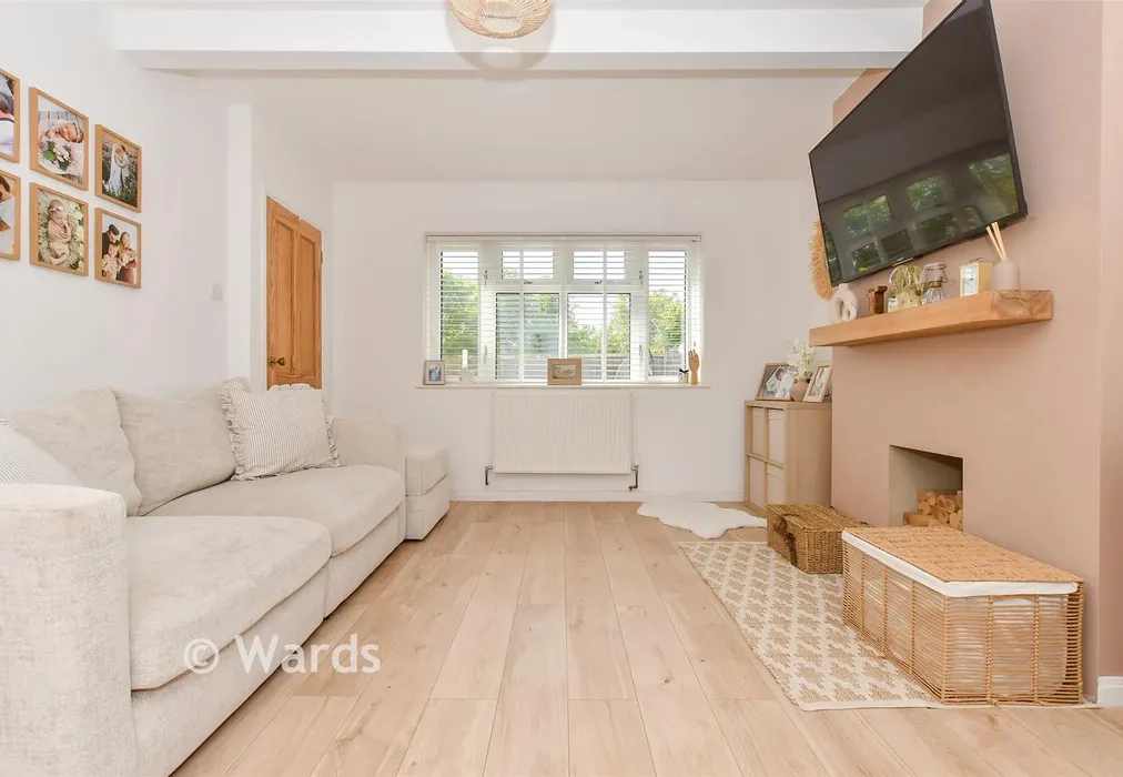Lounge - Knights Way, Dover, Kent - Wards of Kent