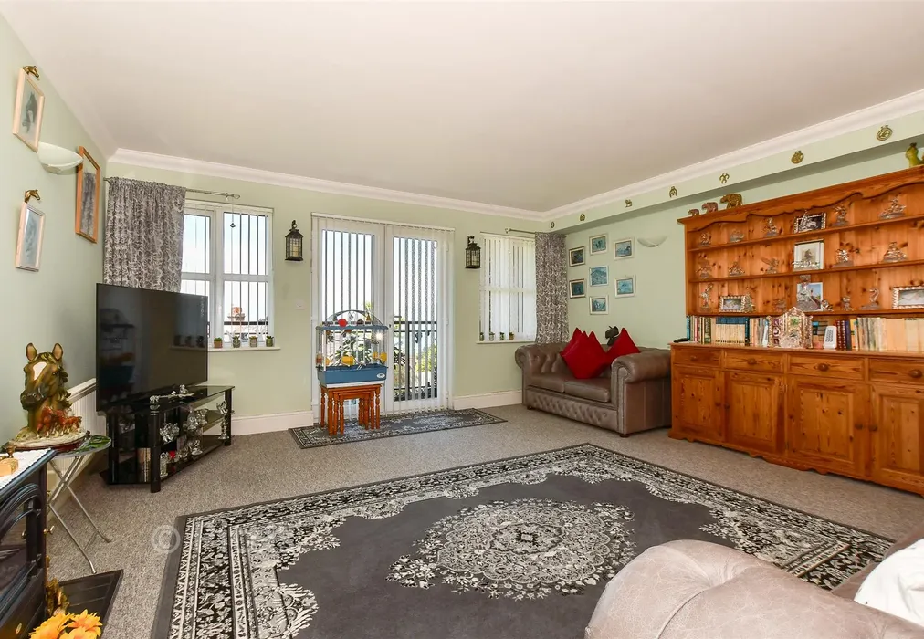 Kitchen/ Living Room - Church Hill, Totland Bay, Isle of Wight - Wards of Kent