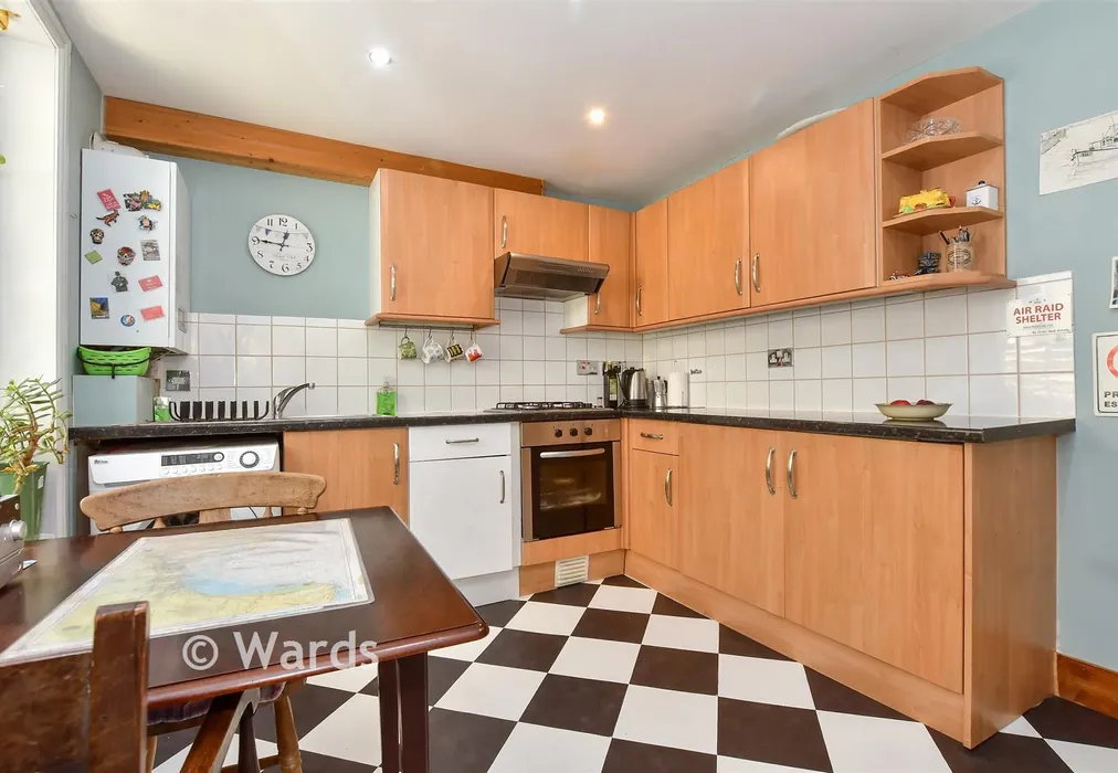 Kitchen - East Cliff, Dover, Kent - Wards of Kent