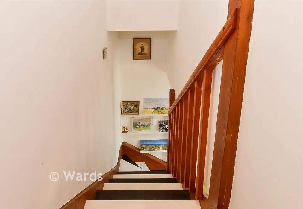 Internal Lifestyle Photograph - East Cliff, Dover, Kent - Wards of Kent