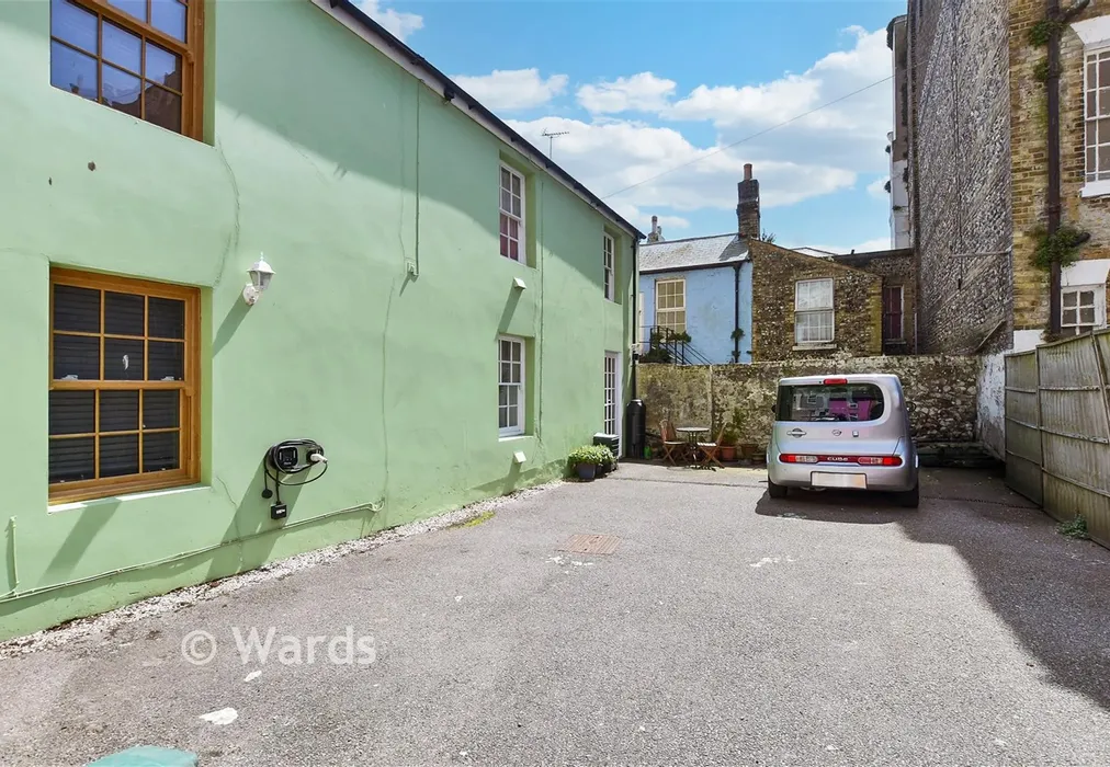 Driveway/Parking - East Cliff, Dover, Kent - Wards of Kent