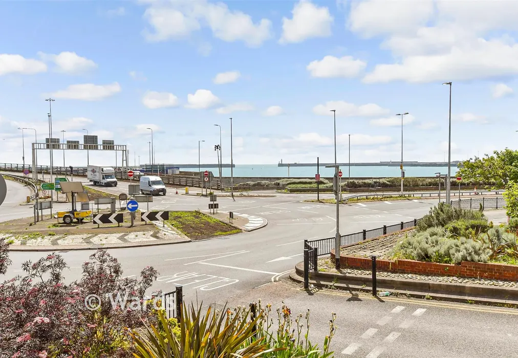 Surrounding Area - East Cliff, Dover, Kent - Wards of Kent