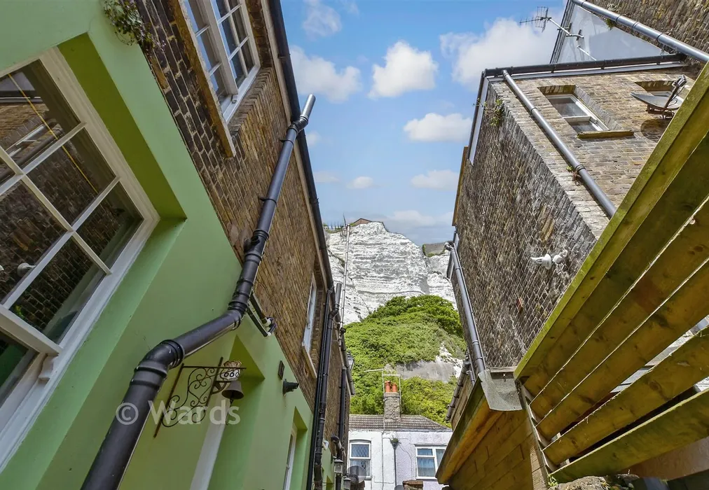 External Lifestyle Photograph - East Cliff, Dover, Kent - Wards of Kent