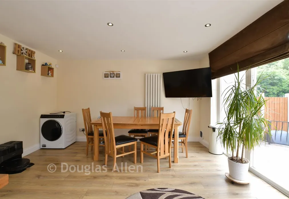 Kitchen/Dining Room - Hillview Avenue, Hornchurch, Essex - Wards of Kent