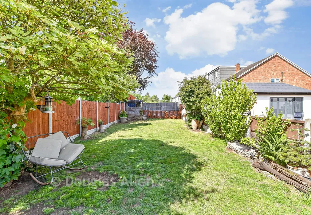 Rear Garden - Sinclair Road, Chingford - Wards of Kent