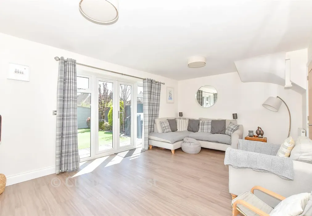 Lounge - Hambledon Road, Waterlooville, Hampshire - Wards of Kent