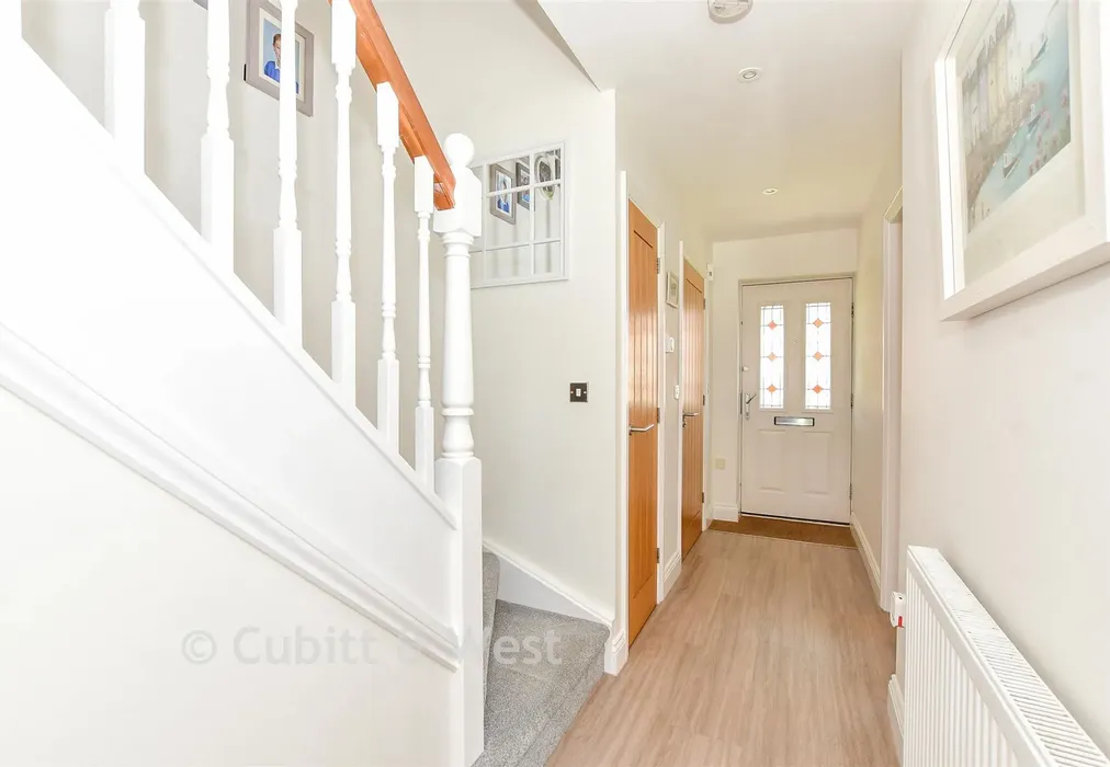 Internal Lifestyle Photograph - Hambledon Road, Waterlooville, Hampshire - Wards of Kent