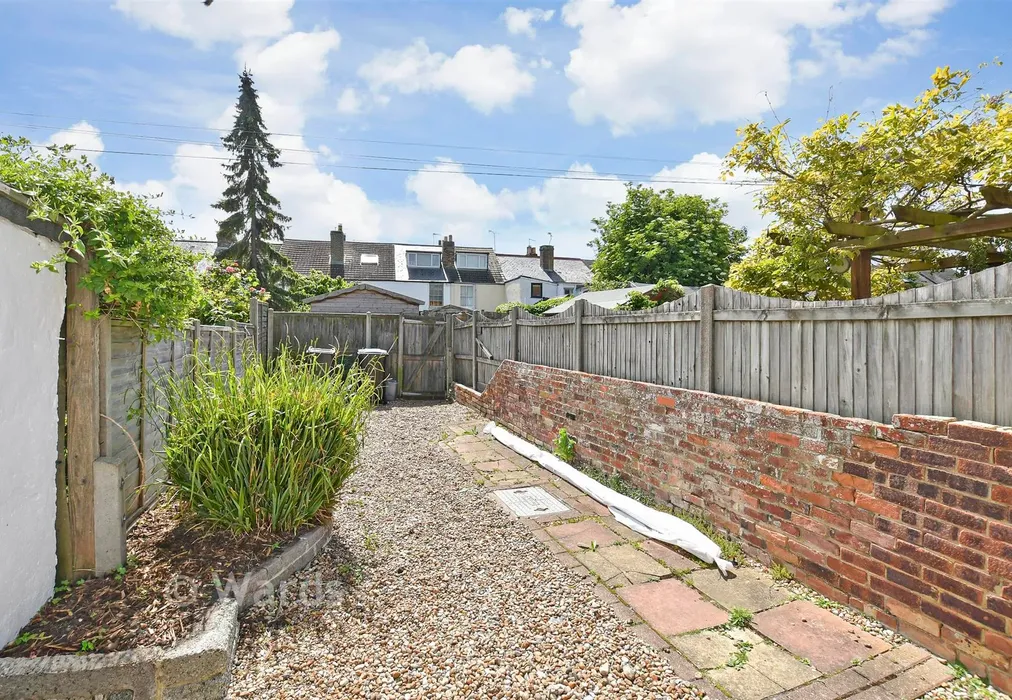 Rear Garden - Albert Street, Whitstable, Kent - Wards of Kent