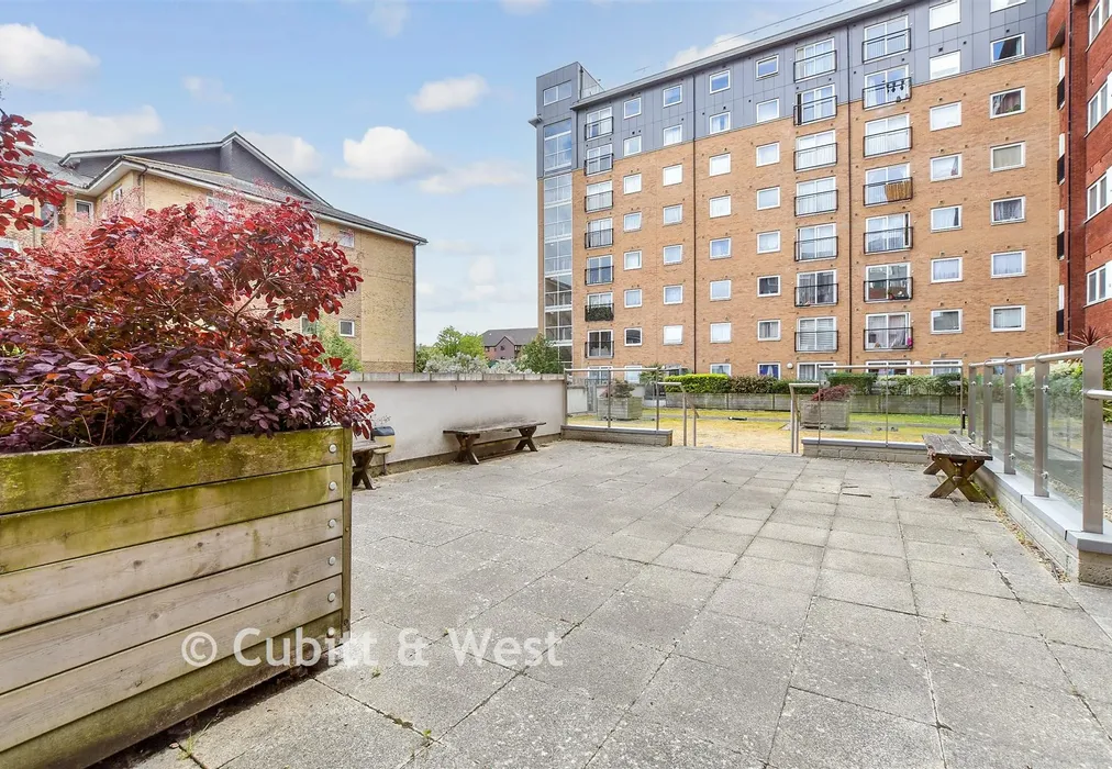 Communal Gardens - Manor Road, Wallington, Surrey - Wards of Kent