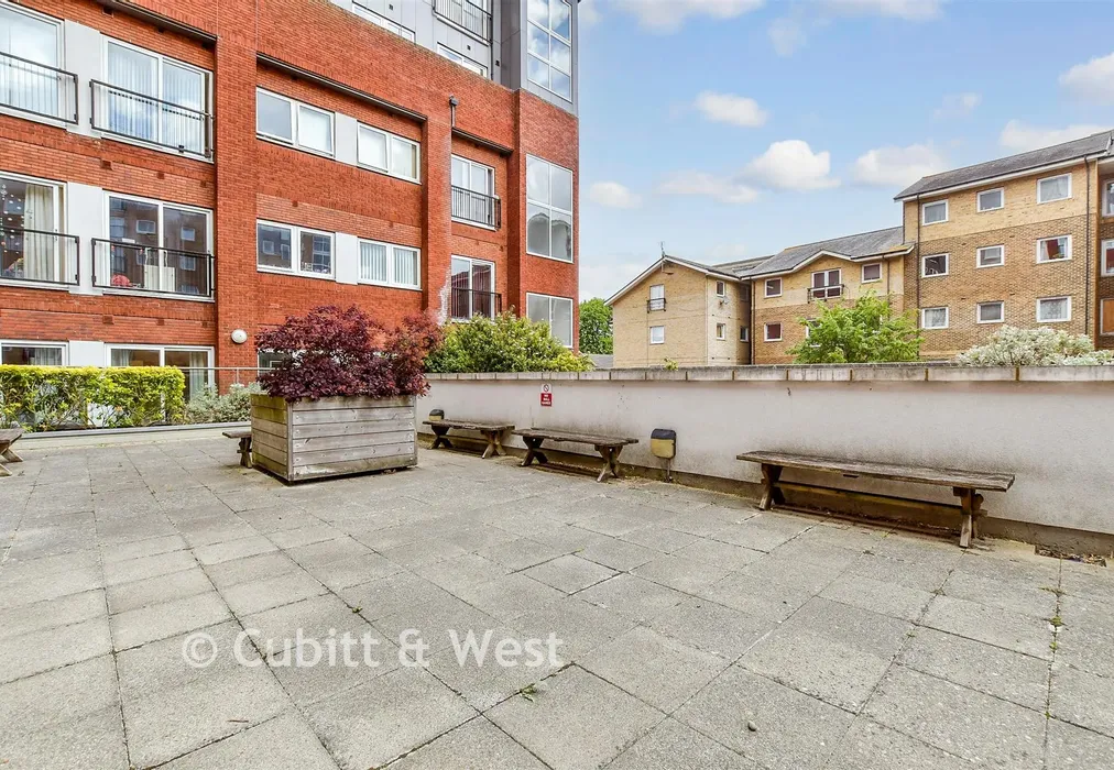 Communal Gardens - Manor Road, Wallington, Surrey - Wards of Kent