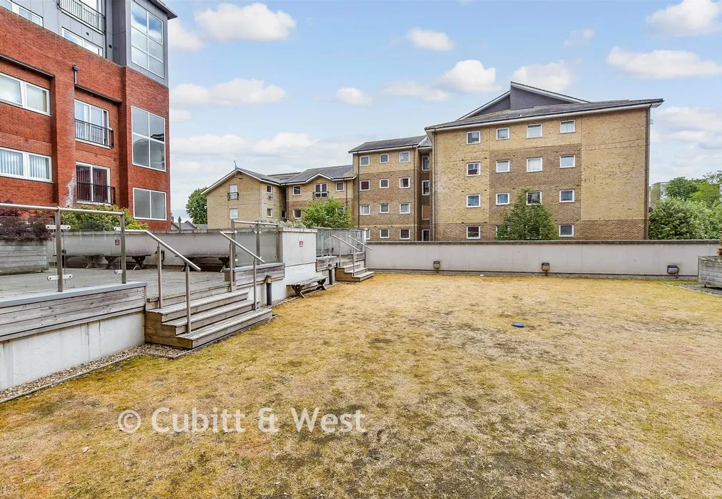 Communal Gardens - Manor Road, Wallington, Surrey - Wards of Kent