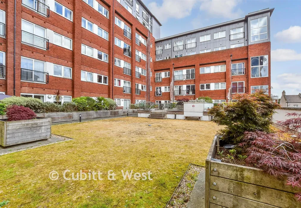 Communal Gardens - Manor Road, Wallington, Surrey - Wards of Kent