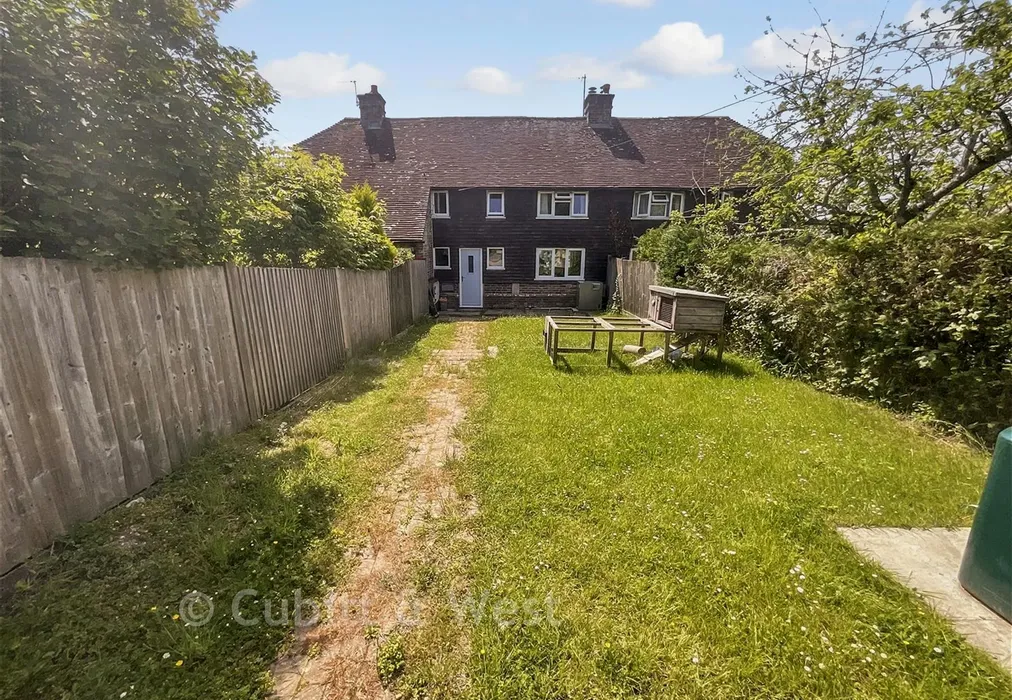 Front - Fairhazel, Piltdown, Uckfield, East Sussex - Wards of Kent