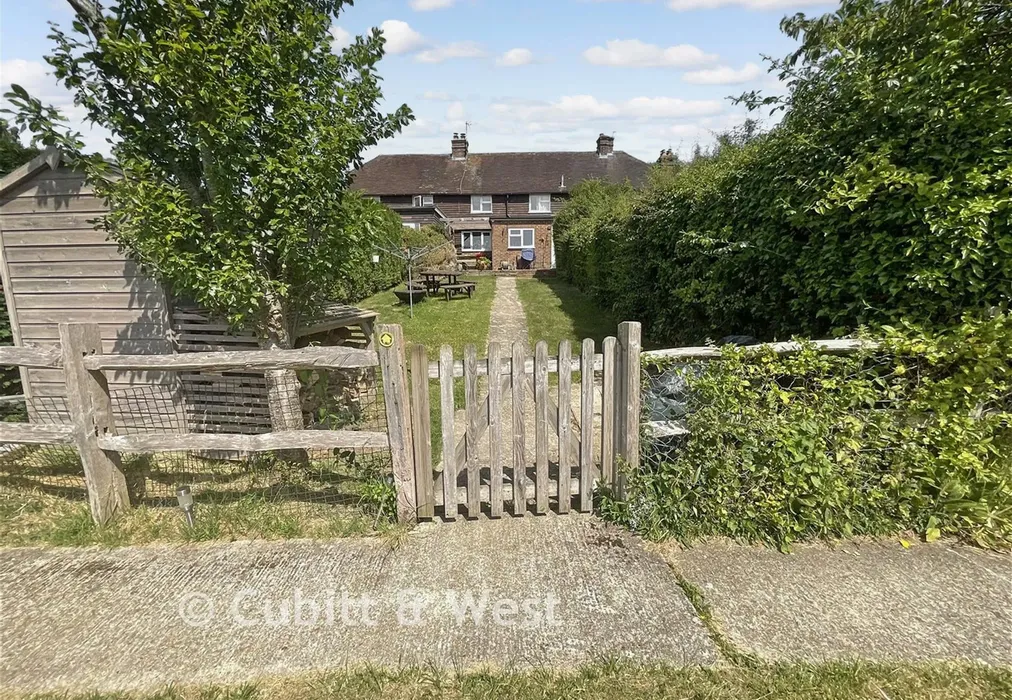 Rear Garden Gate - Fairhazel, Piltdown, Uckfield, East Sussex - Wards of Kent