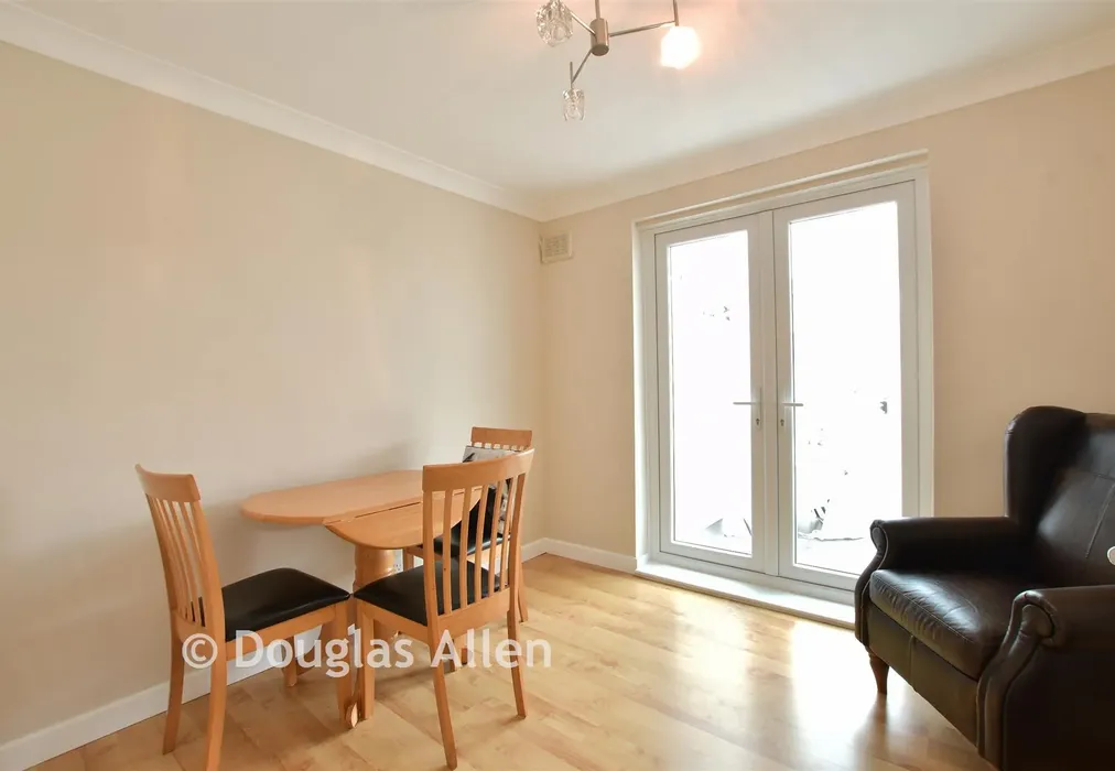 Bedroom 2 - Laurel Avenue, Wickford, Essex - Wards of Kent