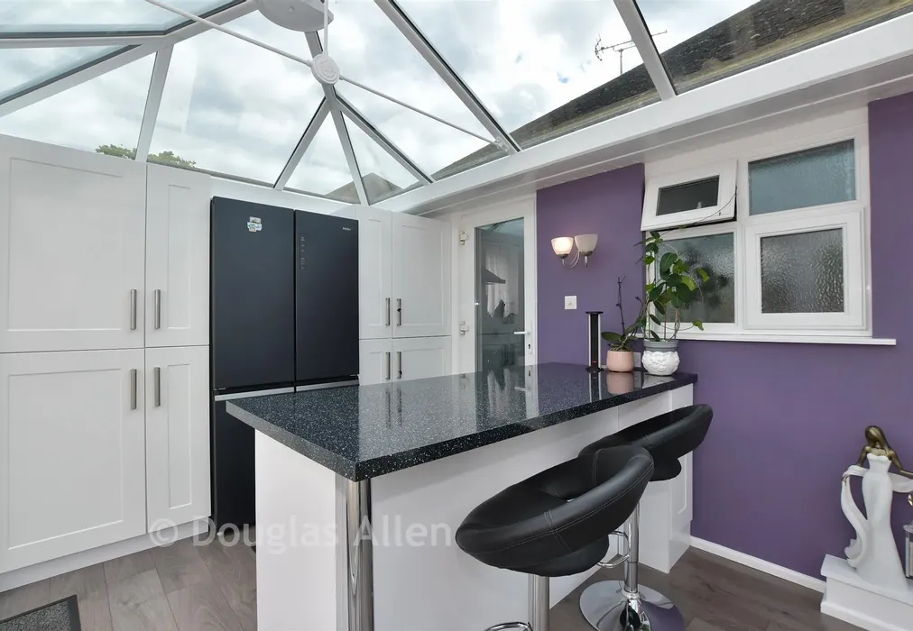 Conservatory - Laurel Avenue, Wickford, Essex - Wards of Kent