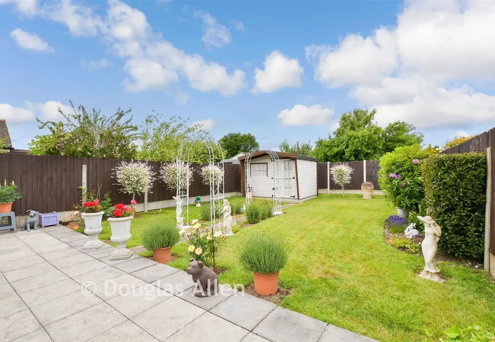 Rear Garden - Laurel Avenue, Wickford, Essex - Wards of Kent