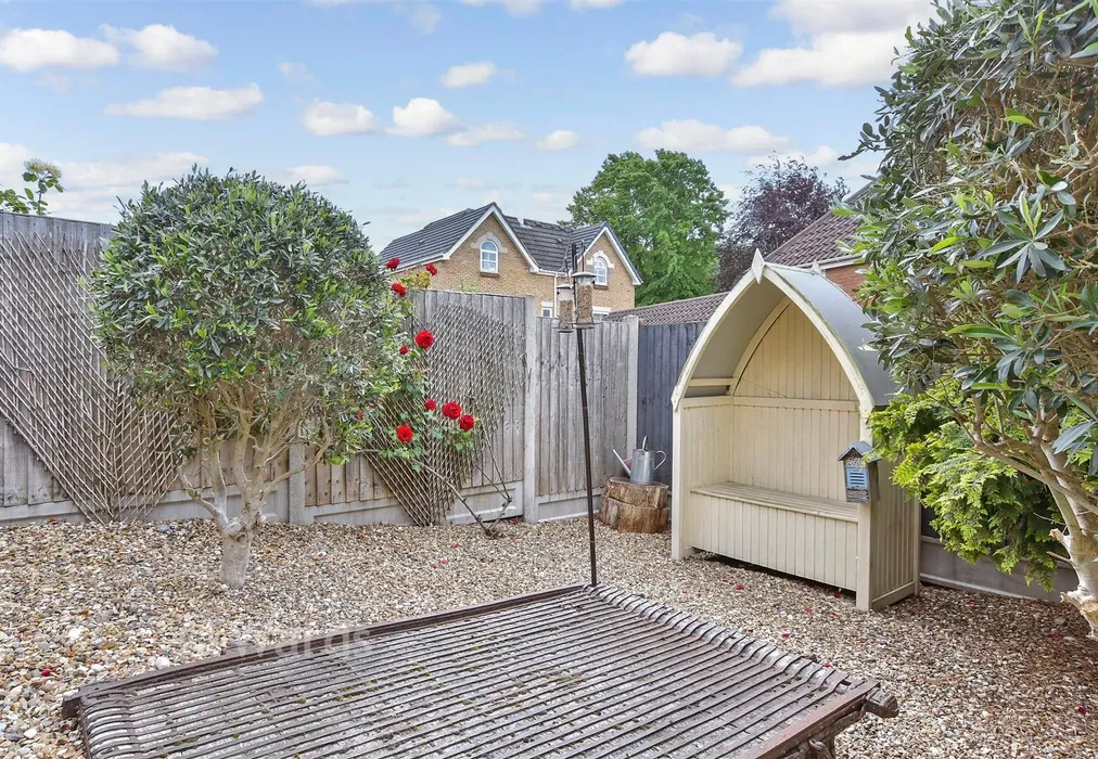 Rear Garden - Frobisher Way, Greenhithe, Kent - Wards of Kent