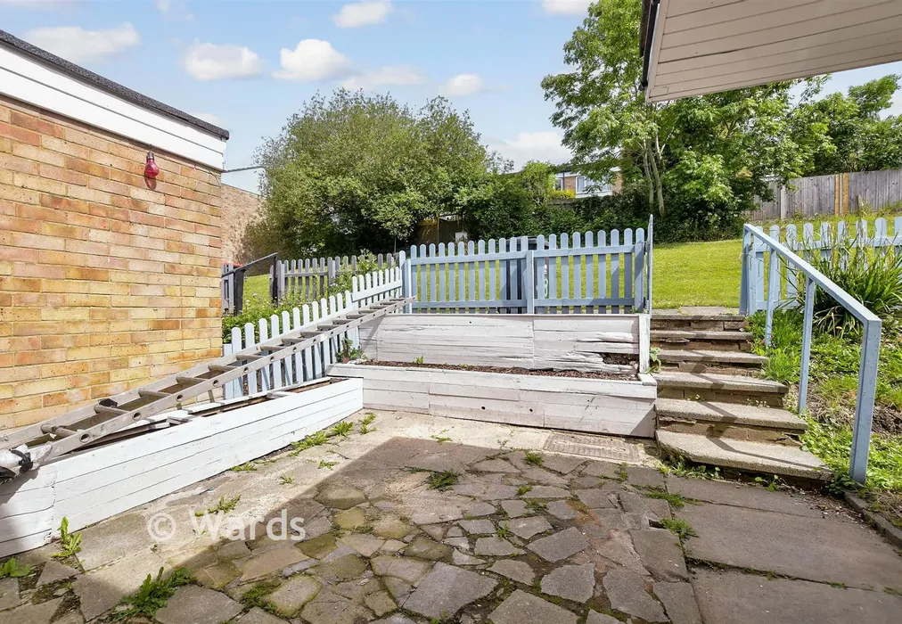 Front Garden - Copinger Close, Canterbury, Kent - Wards of Kent