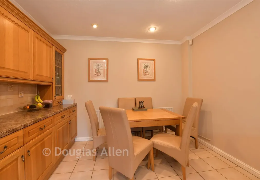 Kitchen/Dining Room - Oreston Road, Rainham, Essex - Wards of Kent