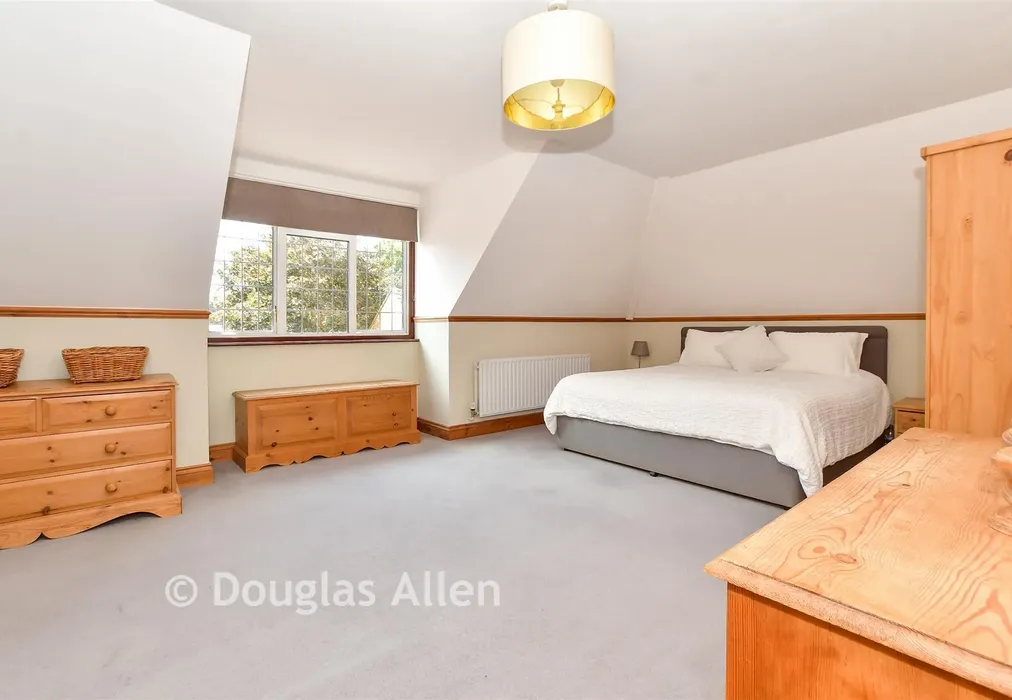 Bedroom 1 - Townmead Road, Waltham Abbey, Essex - Wards of Kent