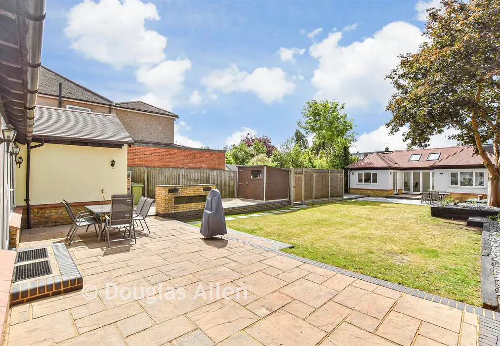 Rear Garden - Townmead Road, Waltham Abbey, Essex - Wards of Kent