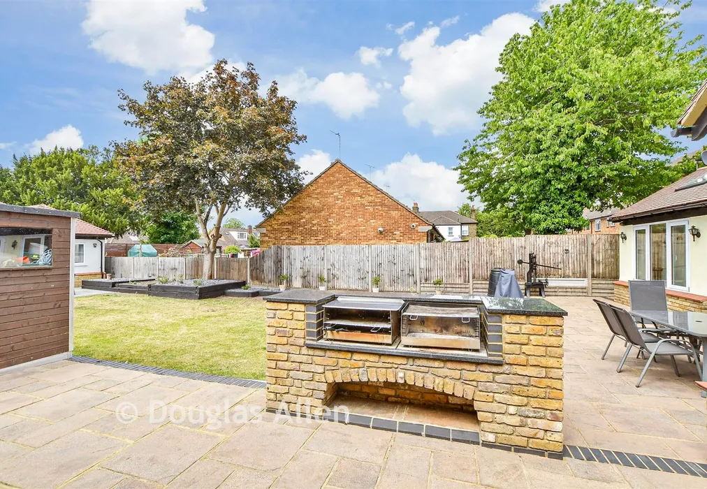 Rear Garden - Townmead Road, Waltham Abbey, Essex - Wards of Kent