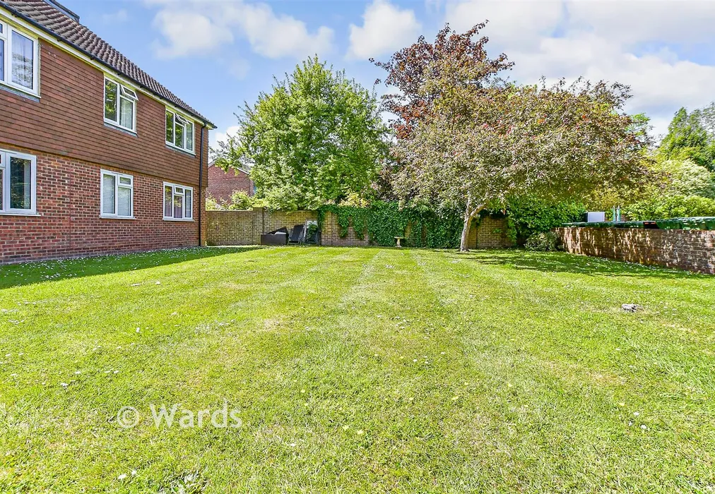 Rear Garden - Church Road, Paddock Wood, Tonbridge, Kent - Wards of Kent