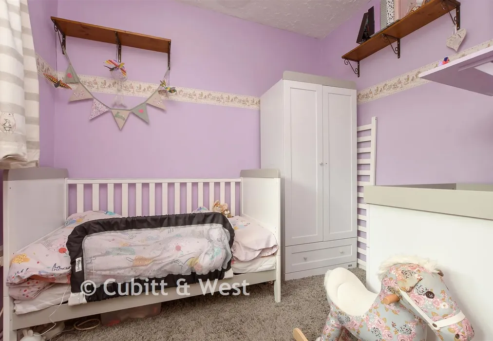 Bedroom 3 - Radstock Way, Merstham, Surrey - Wards of Kent