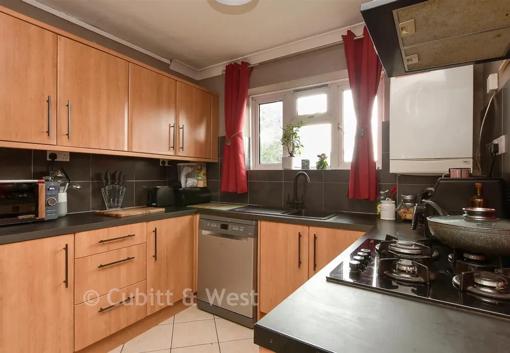 Kitchen/Entrance Area - Radstock Way, Merstham, Surrey - Wards of Kent