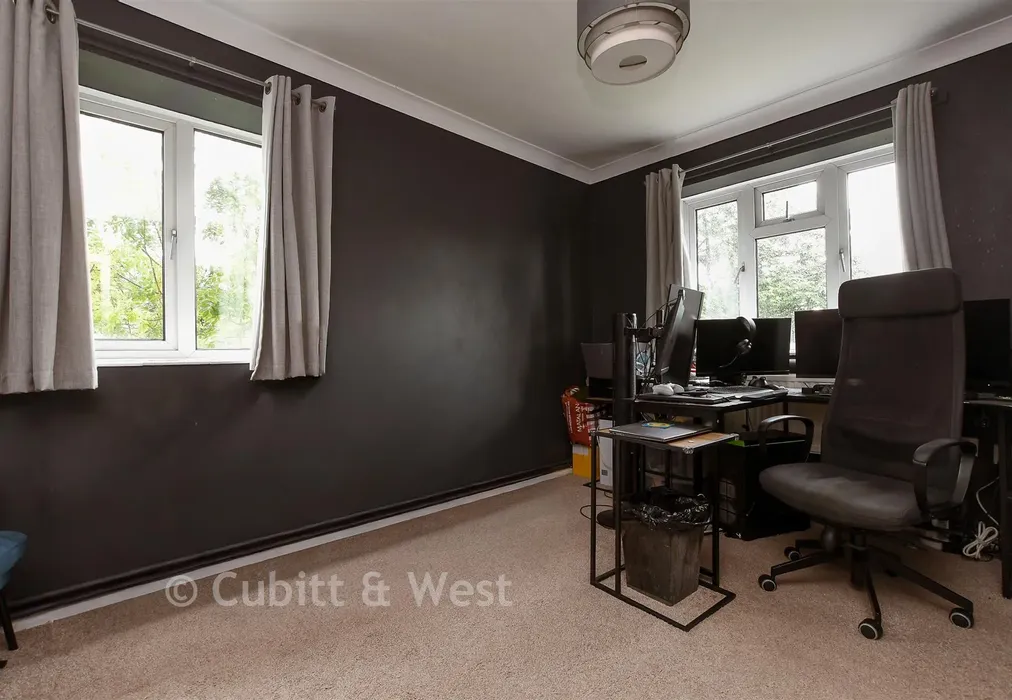 Bedroom 1 - Radstock Way, Merstham, Surrey - Wards of Kent