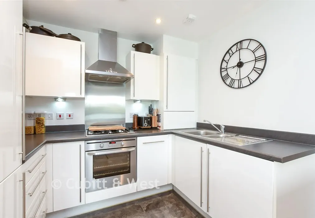 Kitchen - Canalside, Redhill, Surrey - Wards of Kent