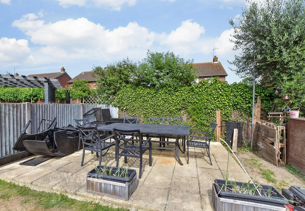 Patio / Decking - Peartree Road, Herne Bay, Kent - Wards of Kent