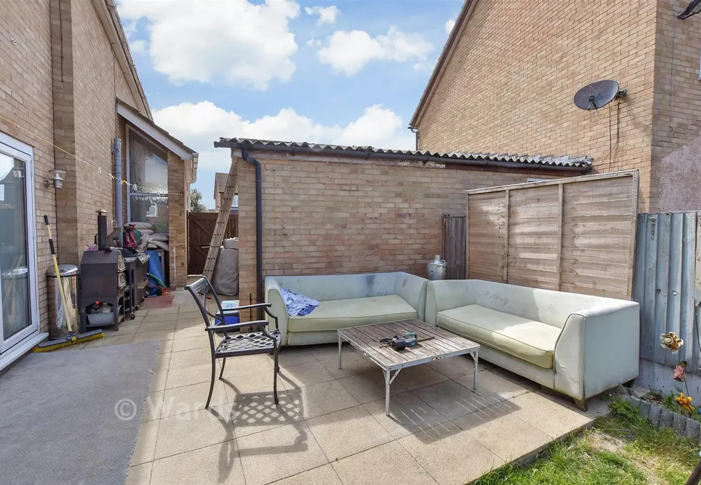Patio / Decking - Peartree Road, Herne Bay, Kent - Wards of Kent