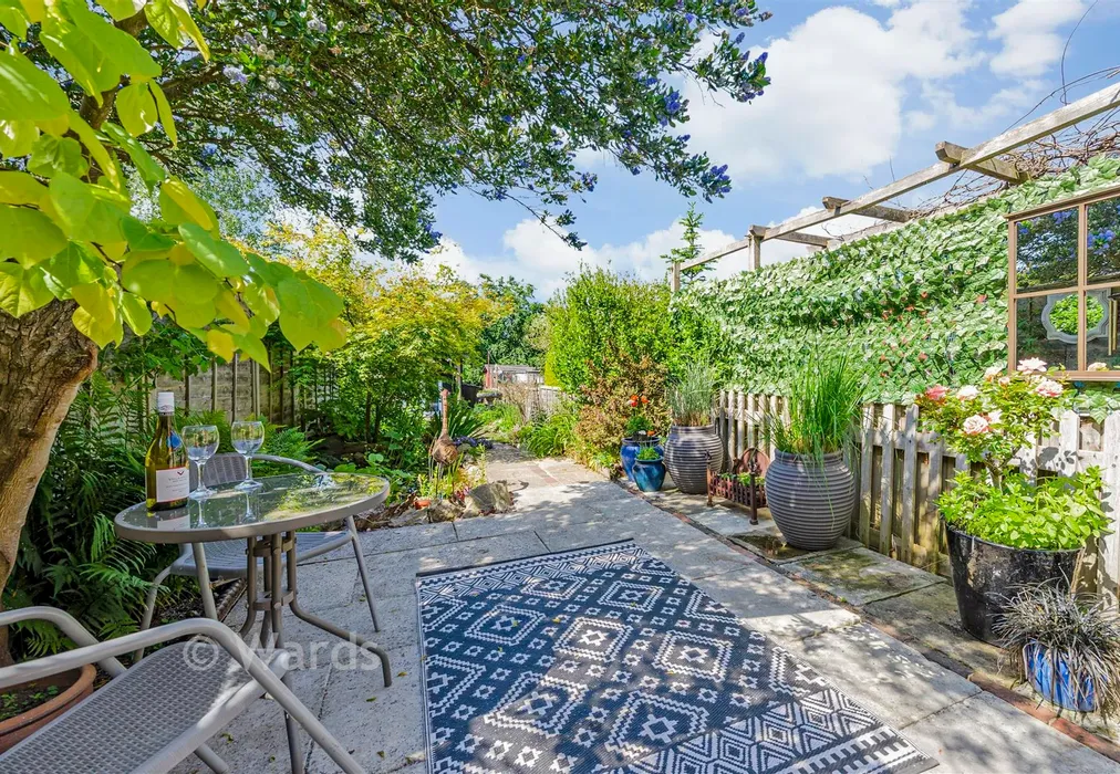Patio / Decking - Noahs Ark, Kemsing, Sevenoaks, Kent - Wards of Kent