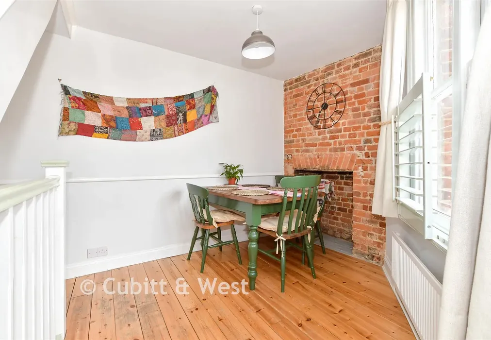 Dining Room - Church Street, Dorking, Surrey - Wards of Kent